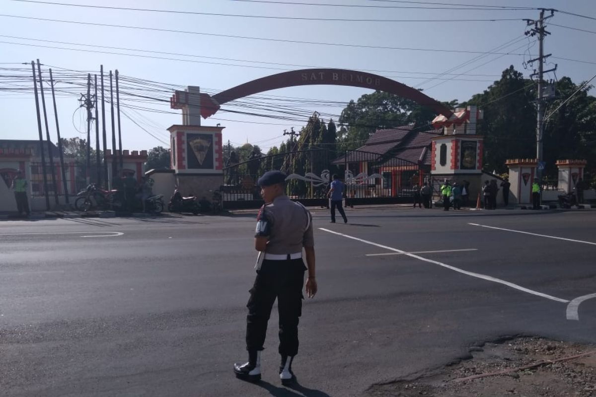 Kebakaran landa kompleks markas Brimob Polda Jateng