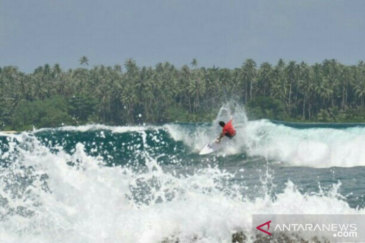 Pulau Nias menuju wisata bahari kelas dunia