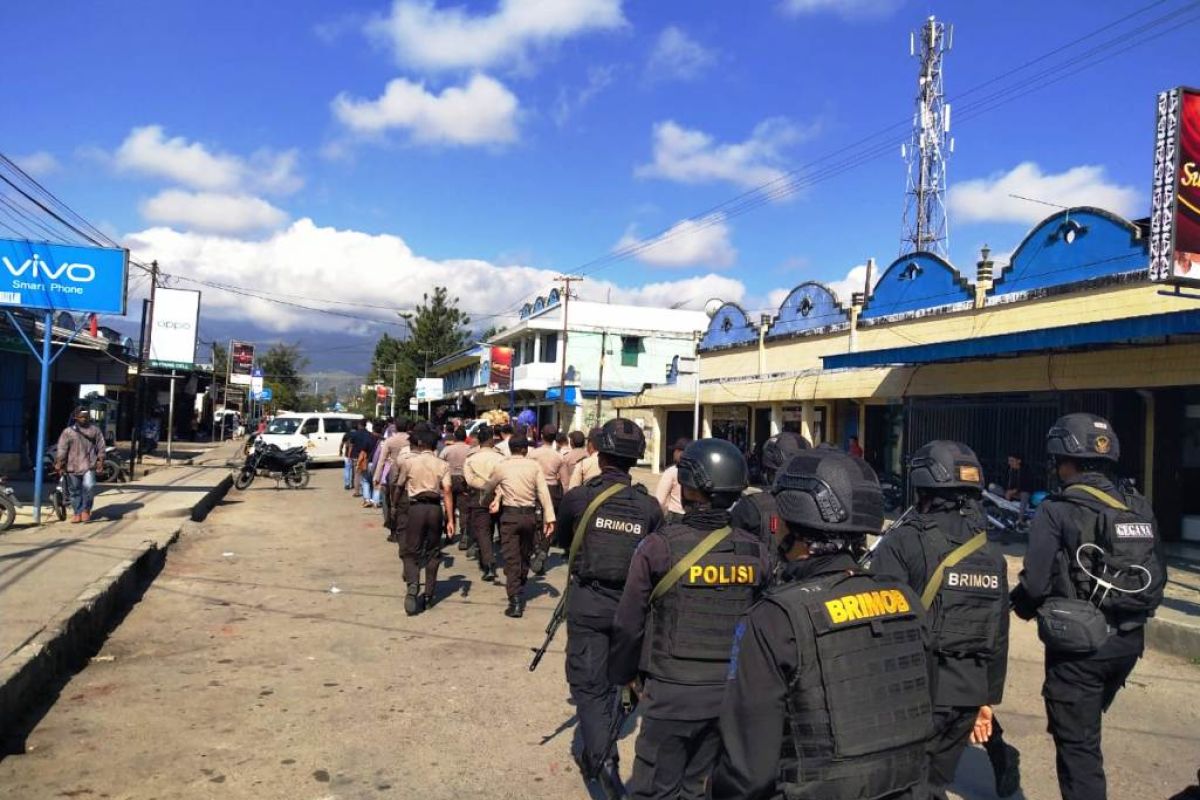 Polres Jayawijaya gelar patroli rutin di Kota Wamena