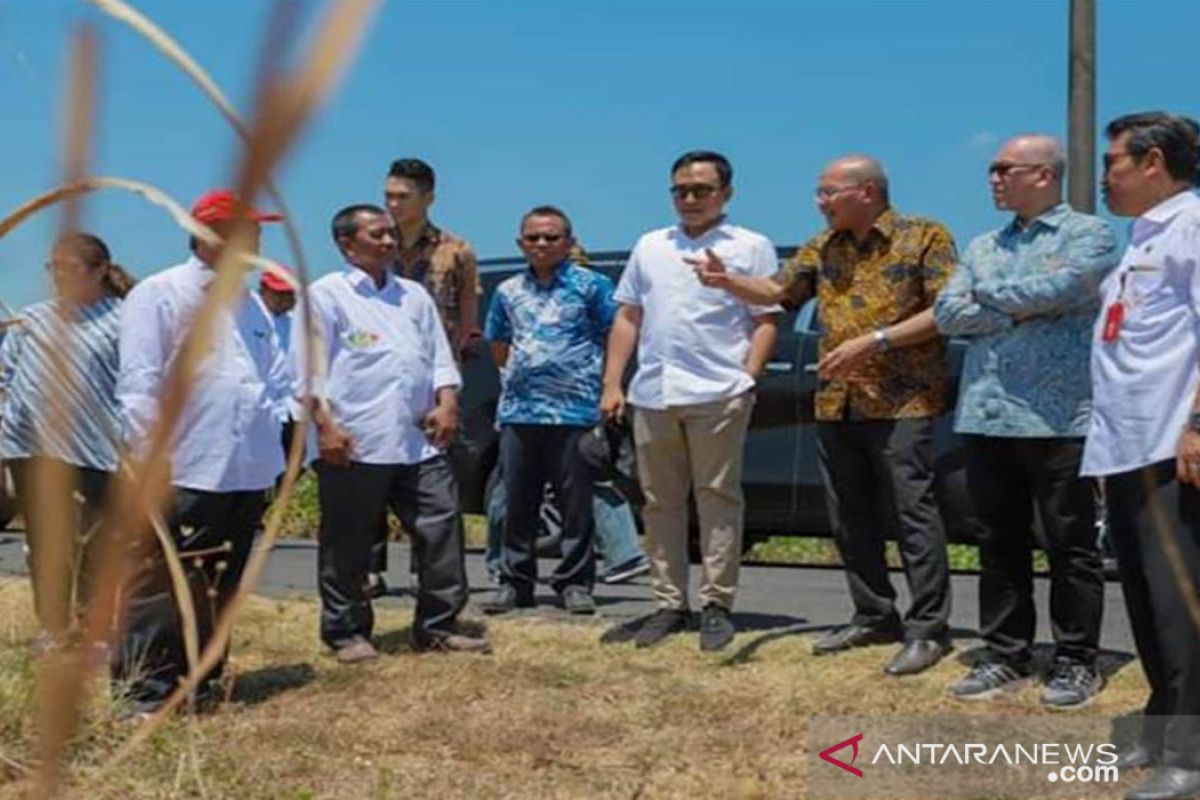 Bupati Pamekasan paparkan keuntungan bila investasi tebu di Madura