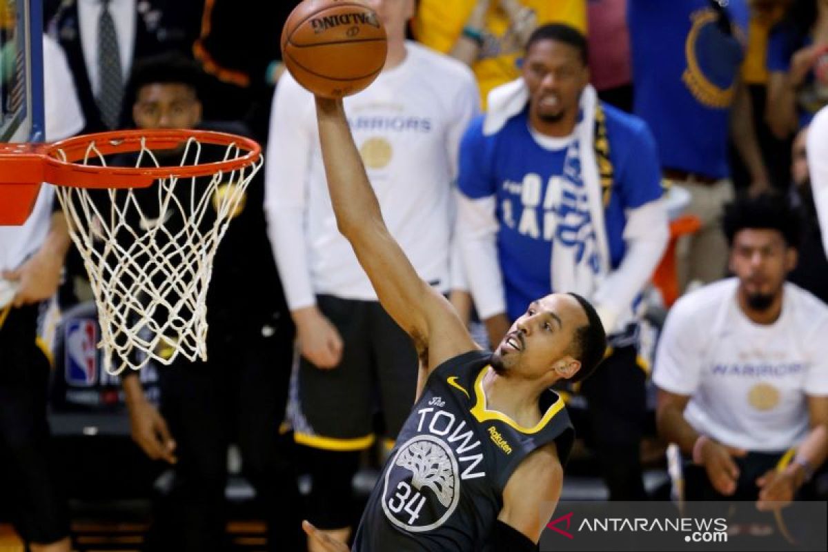 Mantan bintang Warriors Shaun Livingston pensiun