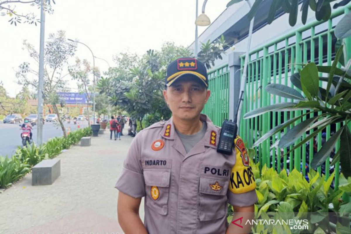 Polisi: Letusan di Stadion Patriot dari suar yang diselundupkan