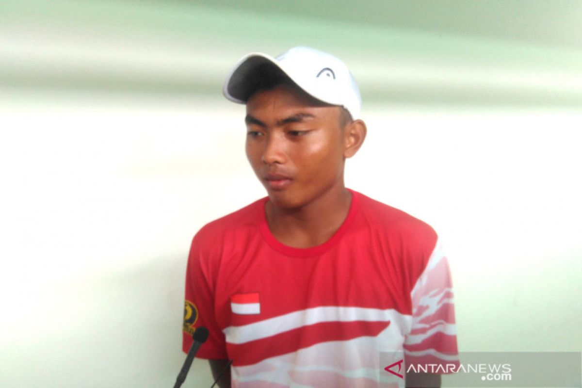 Piala Davis -- Ari Fahresi selamatkan wajah Indonesia