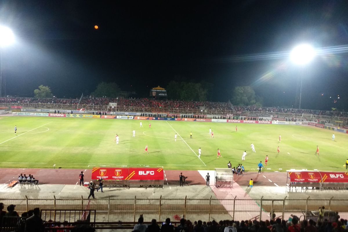PSM Makassar sementara ungguli Badak Lampung 1-0