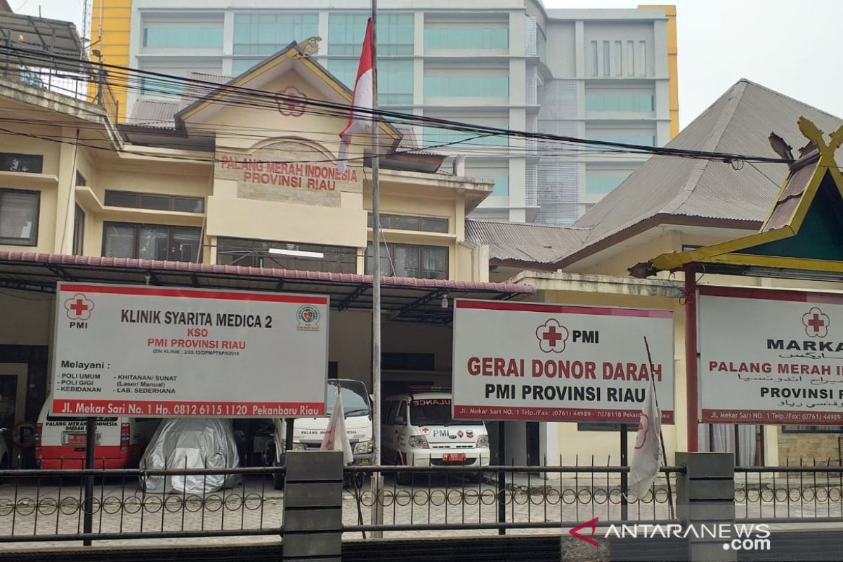 PMI dirikan posko kesehatan untuk bantu korban kabut asap Riau