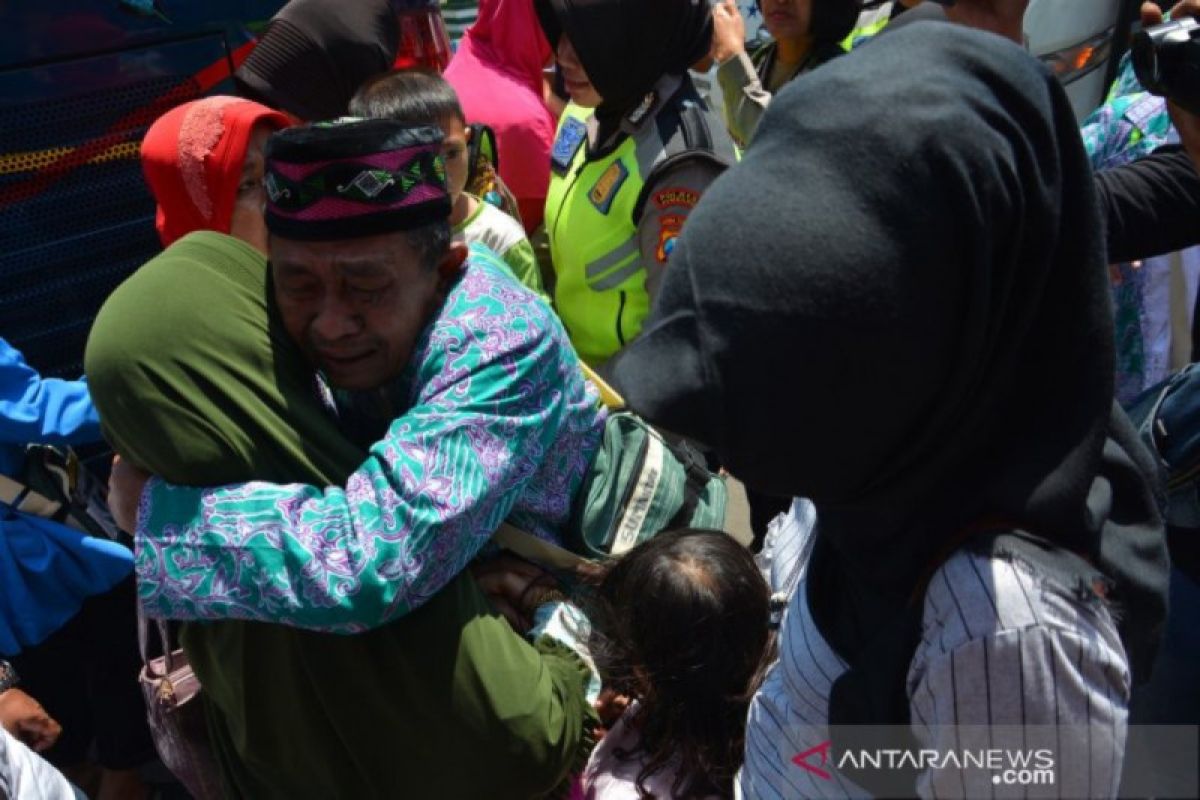 Jamaah haji kloter terakhir debarkasi Surabaya tiba