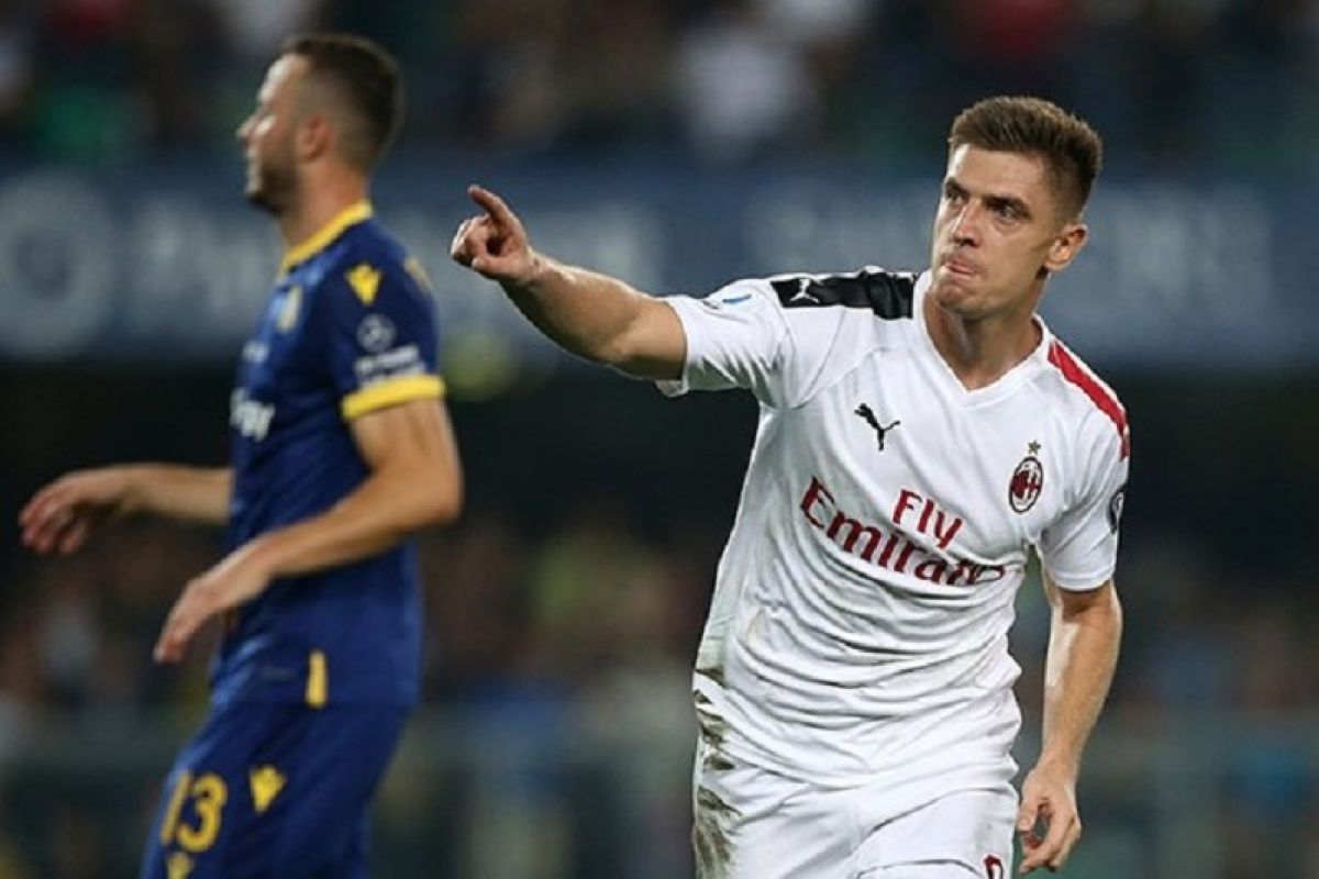 Milan butuh penalti untuk tundukkan 10 pemain Verona dengan skor 1-0