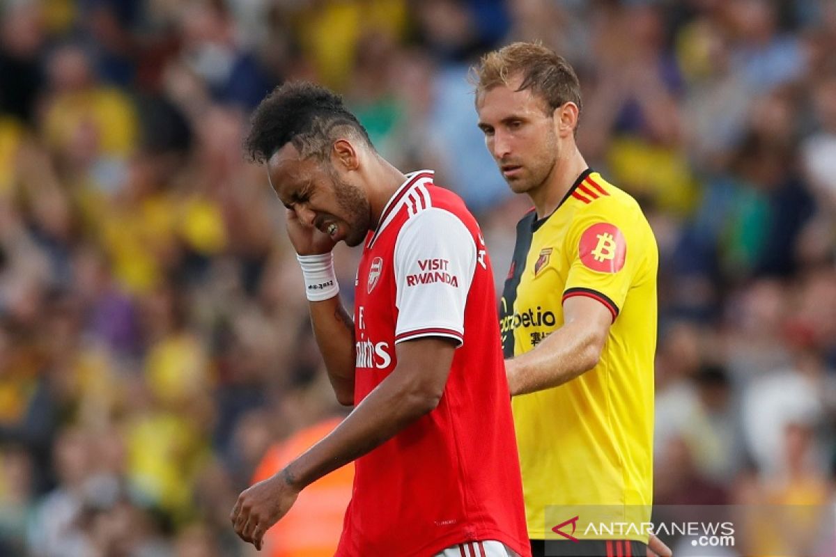 Sempat unggul dua gol, Arsenal ditahan imbang Watford. Ini ekspresi Aubameyang