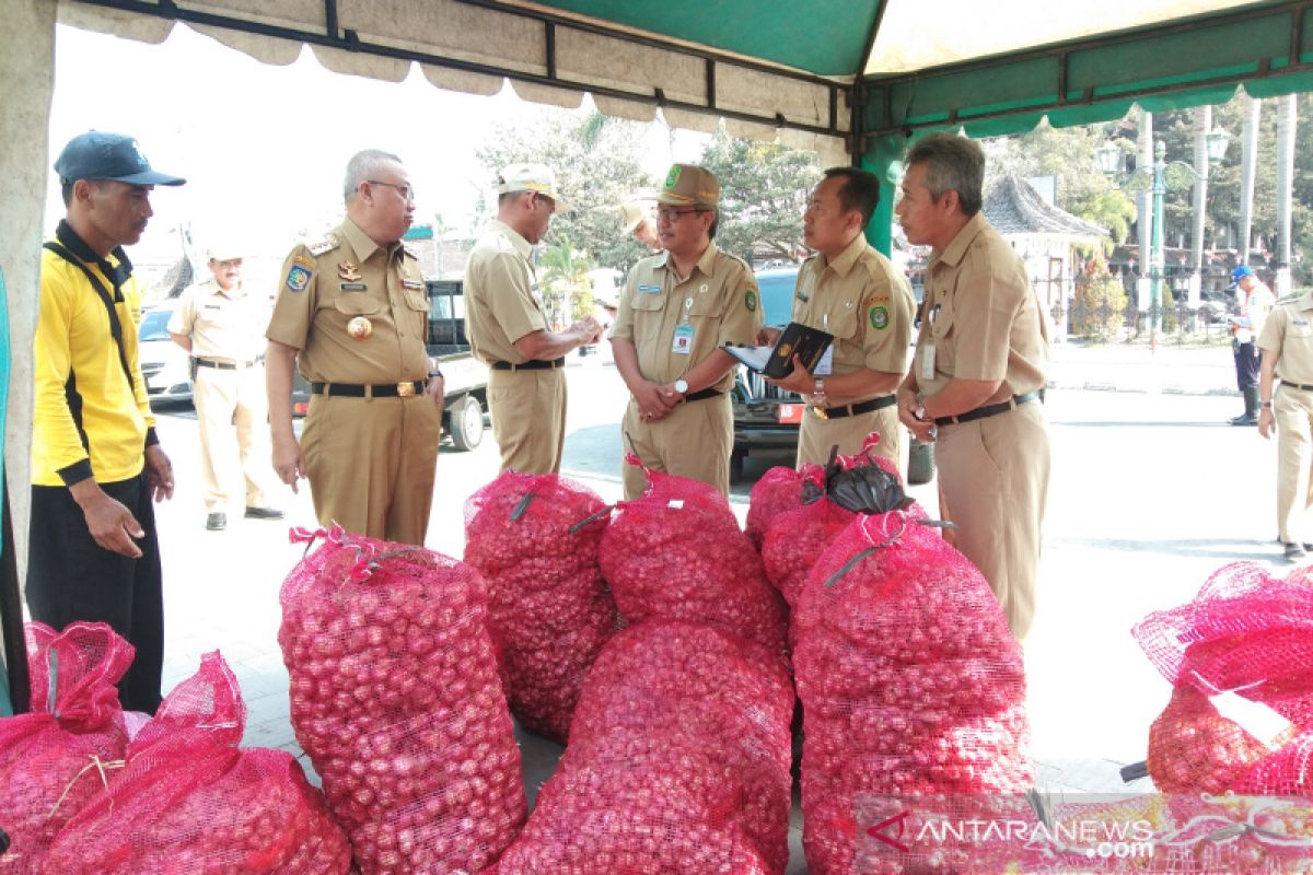 Bupati Bantul: perintah ASN beli bawang merah respons keluhan petani