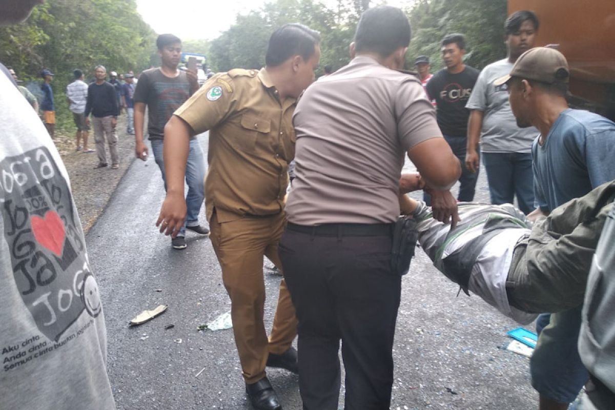 Tabrakan bus dan truk di Way Kanan, polisi tegaskan korban tewas sementara delapan orang