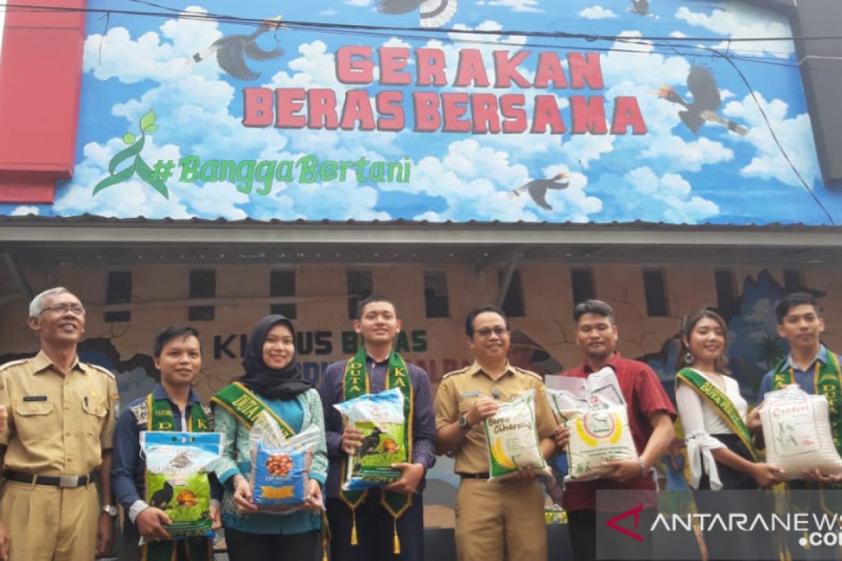 Kalbar luncurkan gerakan promosi beras petani lokal