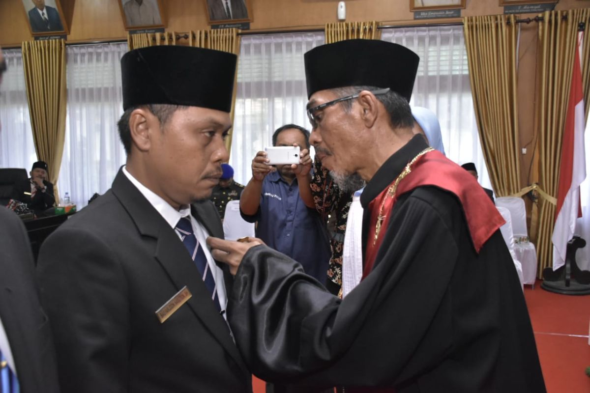 25 Anggota DPRD Kota Tebing Tinggi priode 2019-2024 dilantik
