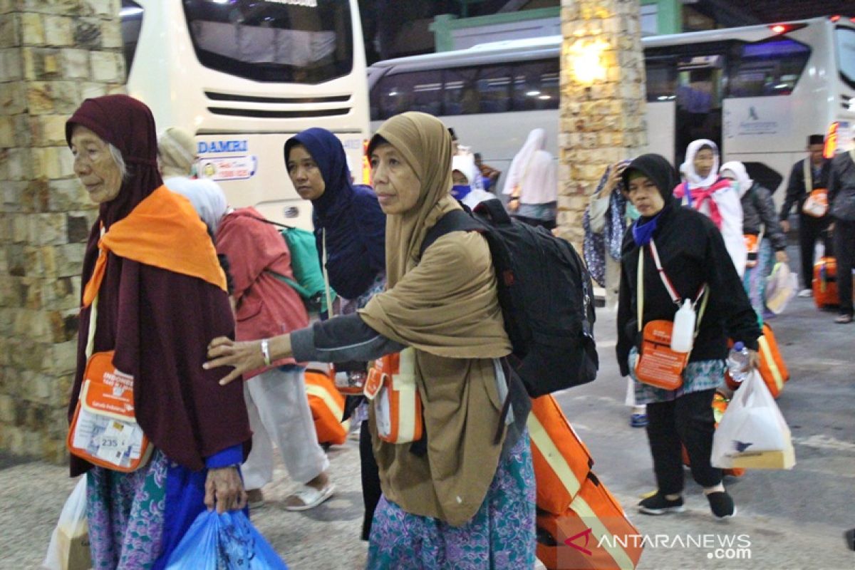 13 haji Debarkasi Surakarta tertinggal di Arab Saudi