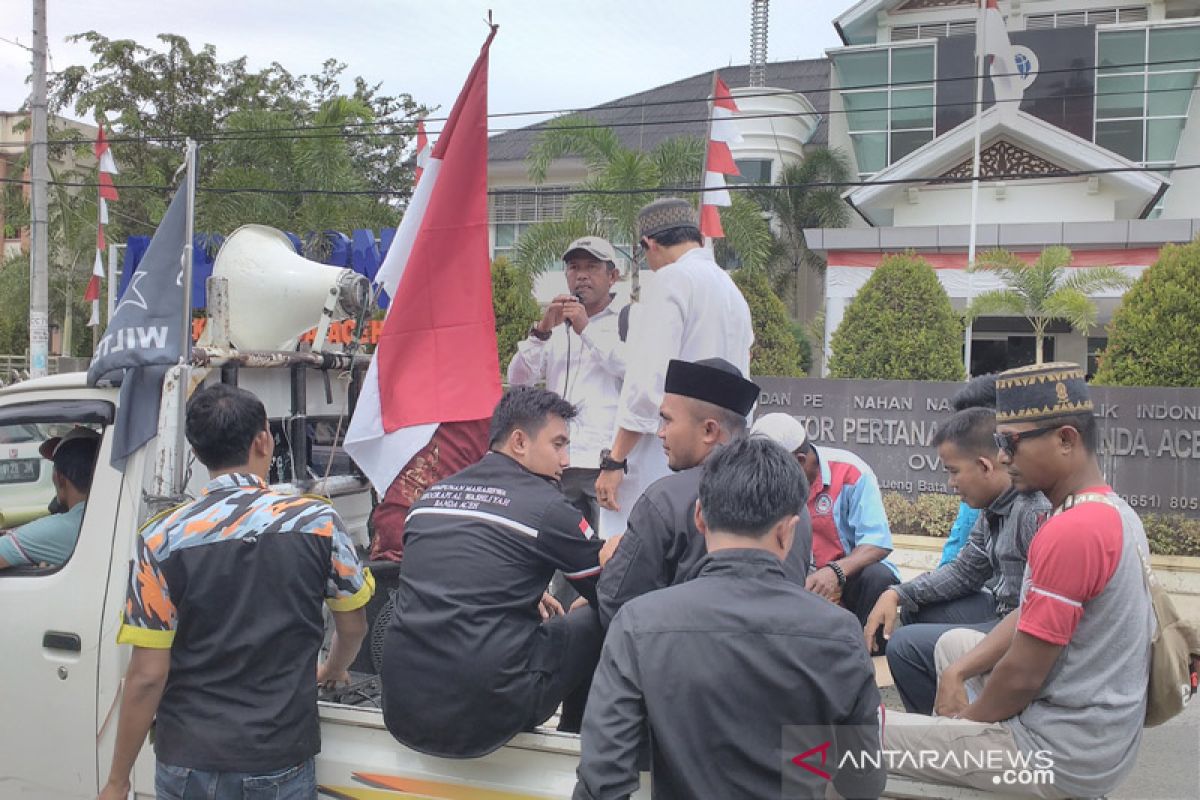 Massa Gempar berdemo di PTUN terkait gugatan Bupati Simeulue