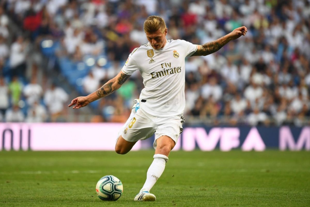 Real Madrid ingin barter Toni Kroos dengan  Paul Pogba