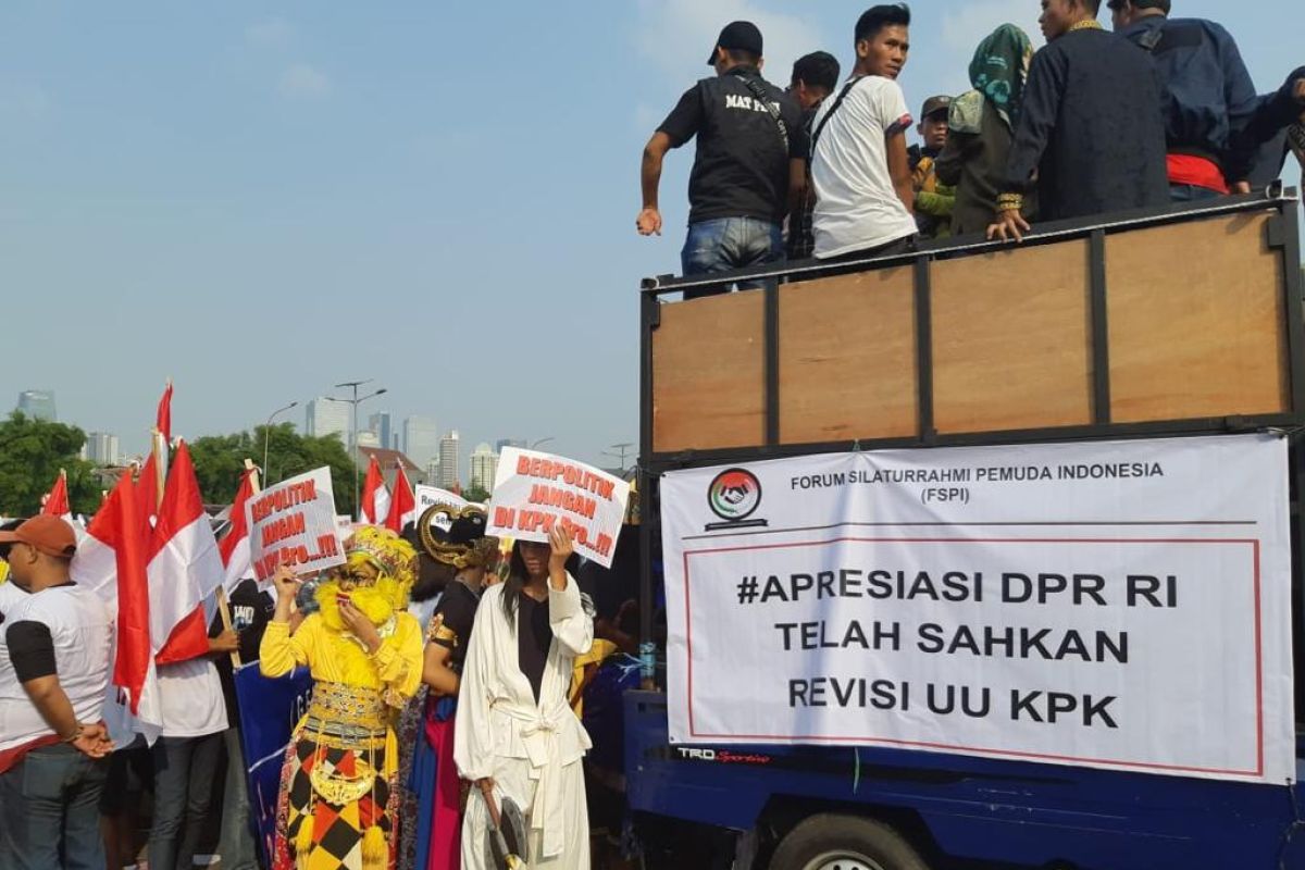 Elemen masyarakat apresiasi DPR sahkan revisi UU KPK