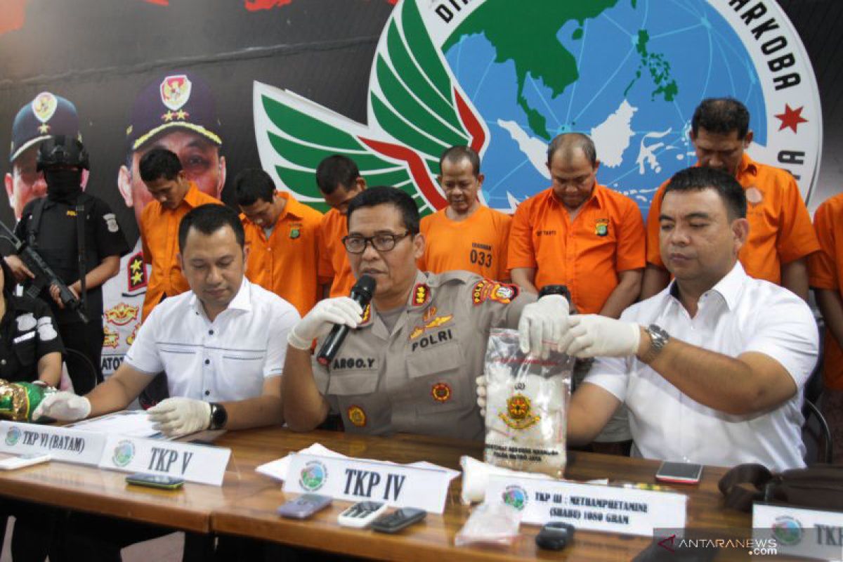 Polisi bekuk delapan pengedar sabu jaringan Malaysia-Batam-Jakarta