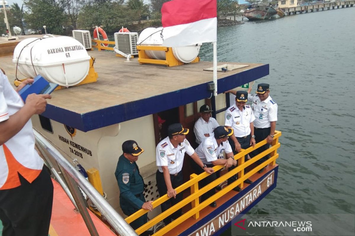Kapal hibah untuk pariwisata tiba di Pelabuhan Pulau Baai