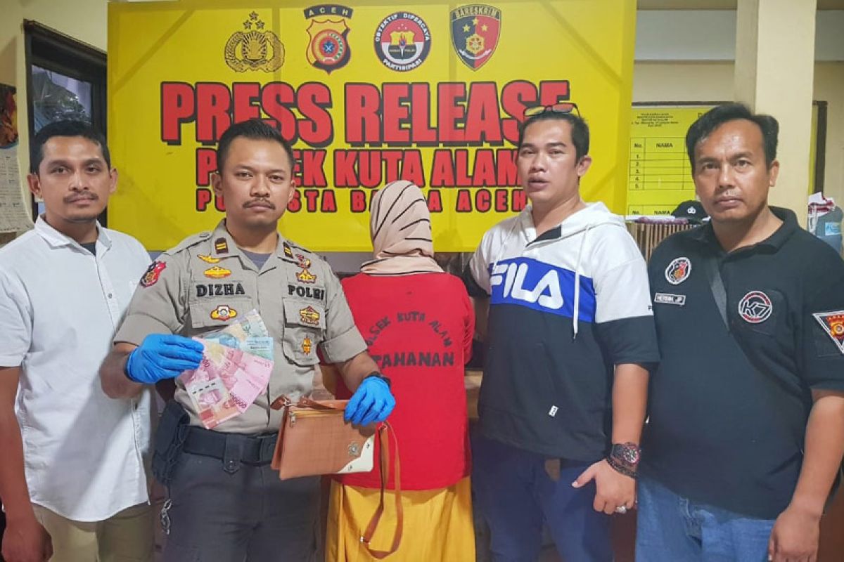 Curi dompet di RSUD Zainoel Abidin, ibu rumah tangga ditangkap polisi