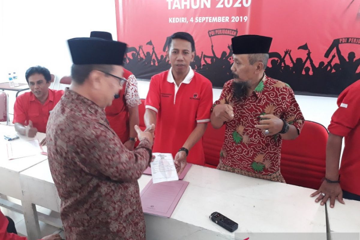 Bakal calon berebut rekomendasi PDIP di Pilkada Kabupaten Kediri