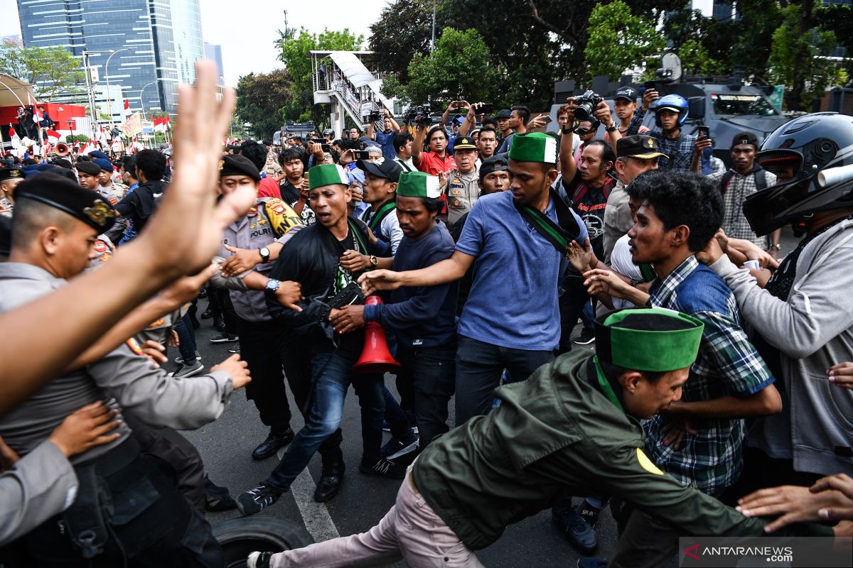 Fahri minta Presiden segera lantik pimpinan KPK 2019-2023