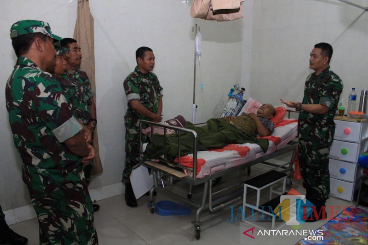 Satu anggota TNI terluka setelah bentrok dengan OKP