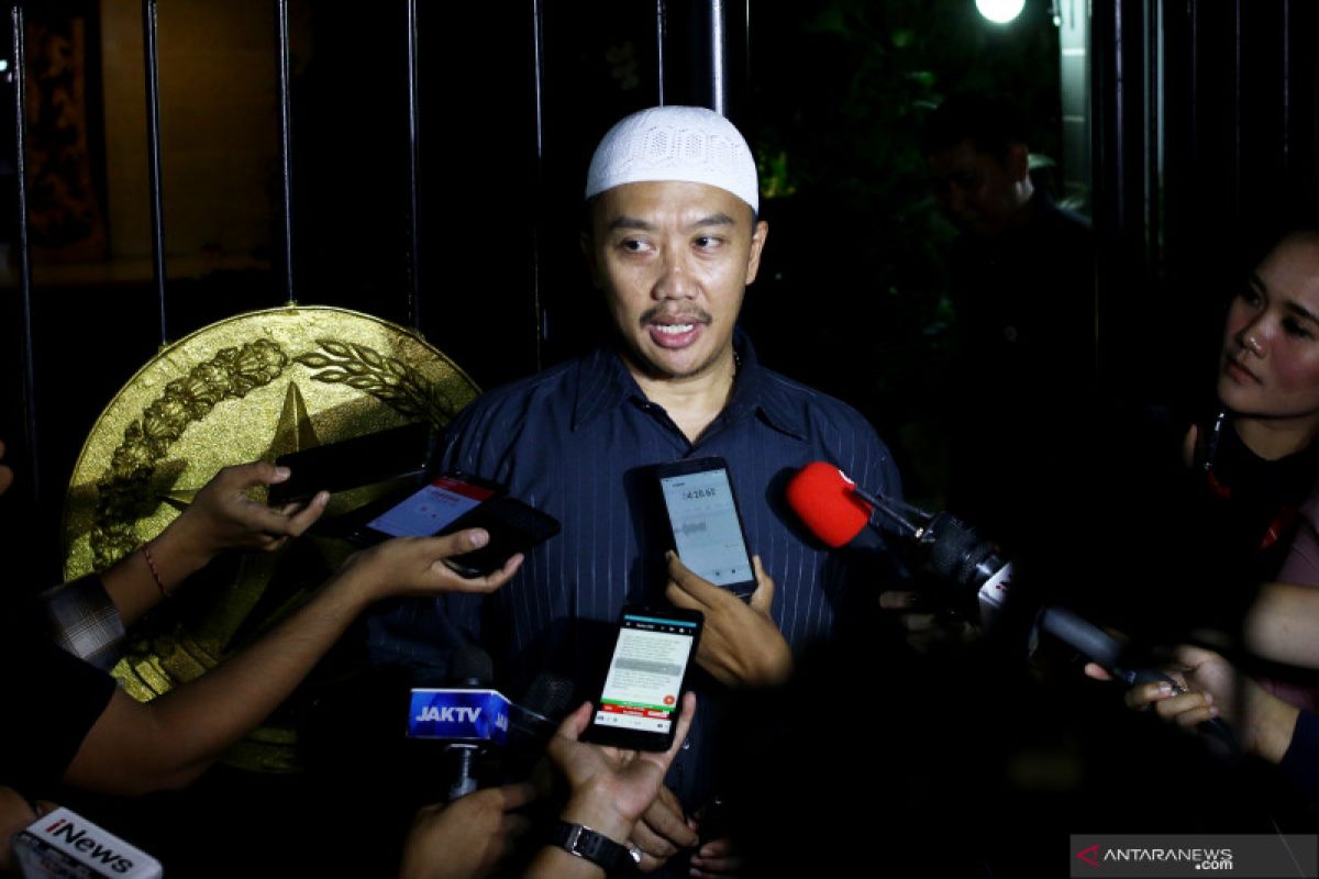 Imam Nahrawi - Ditetapkan tersangka korupsi, Menpora akan lapor pada Jokowi