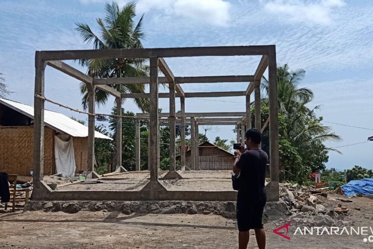 Pelaksana rumah tahan gempa bawa kabur Rp1 miliar