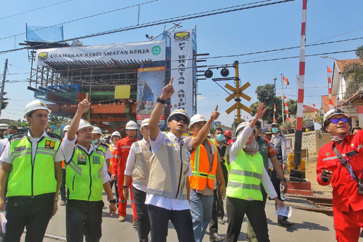 CFD jalan Sudirman ditiadakan karena ada pengerjaan Fly Over RE Martadinata