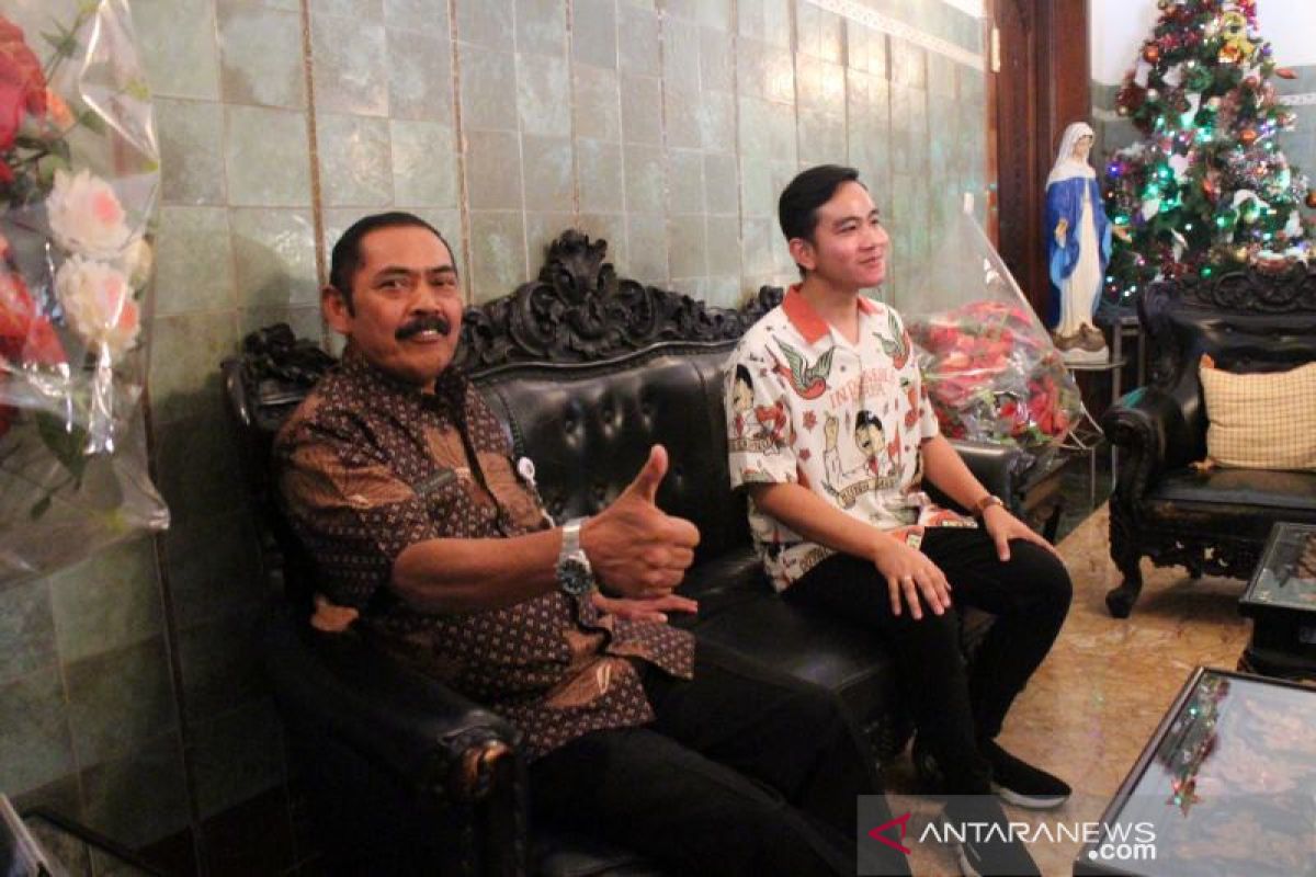 Berlangsung selama 30 menit, pertemuan Gibran dengan Rudyatmo sedikit bincangkan Pilkada 2020