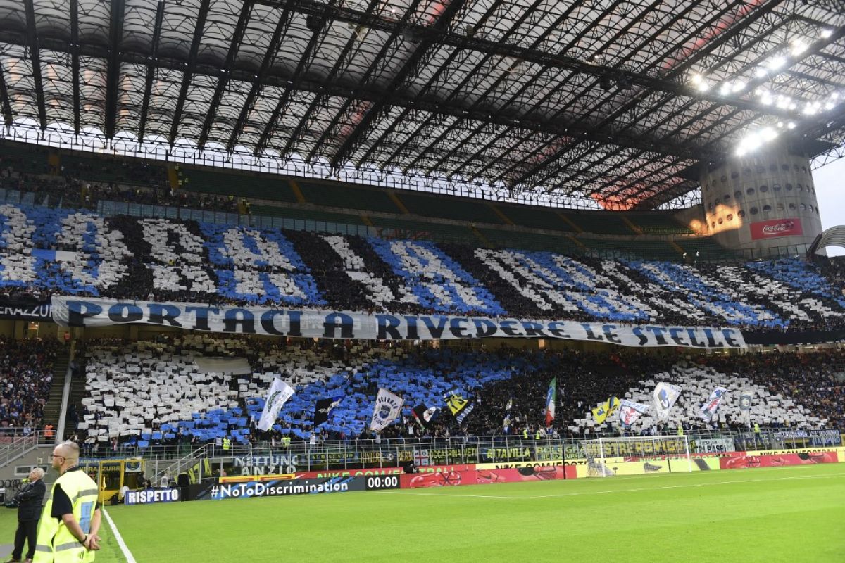Warga San Siro protes pembangunan stadion baru untuk Milan/Inter