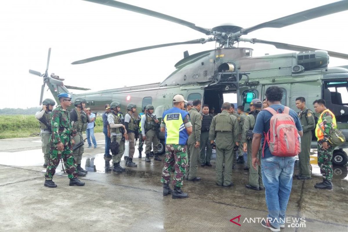 TNI AU bantu pencairan pesawat hilang di Papua