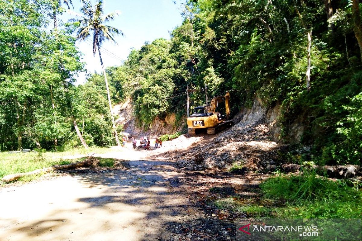 Jalan Panyabungan Timur mulai dikerjakan