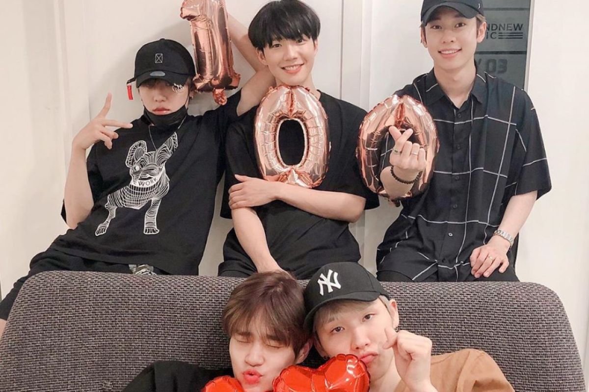 AB6IX rilis foto album baru "6IXENSE"