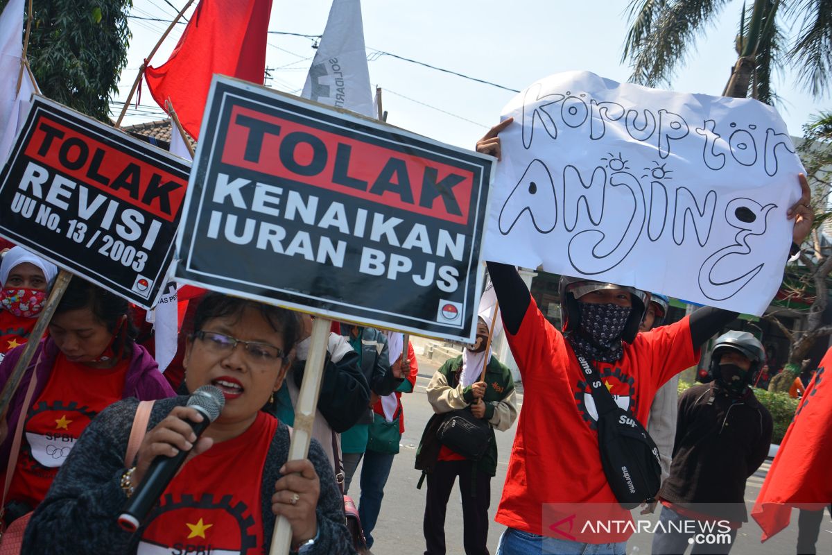 Demo buruh di Jombang