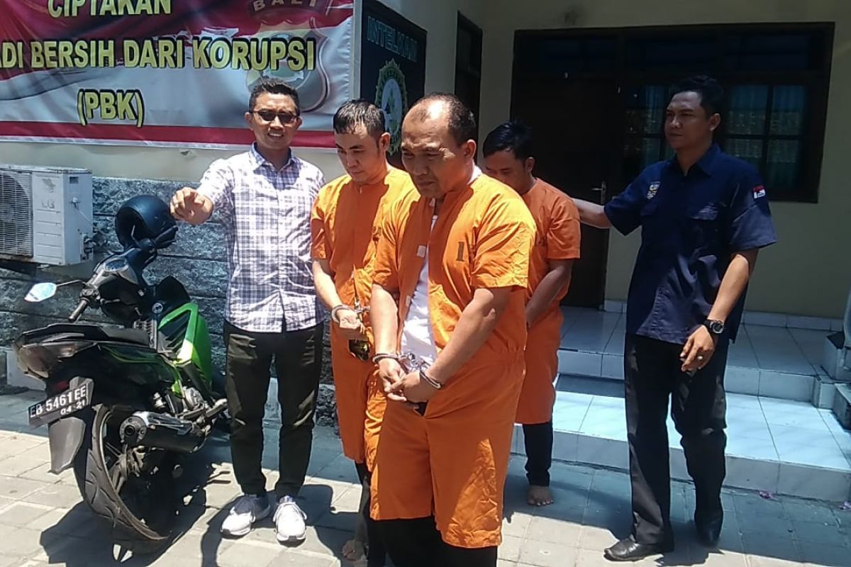 Polisi tangkap tiga pelaku penipuan mata uang asing