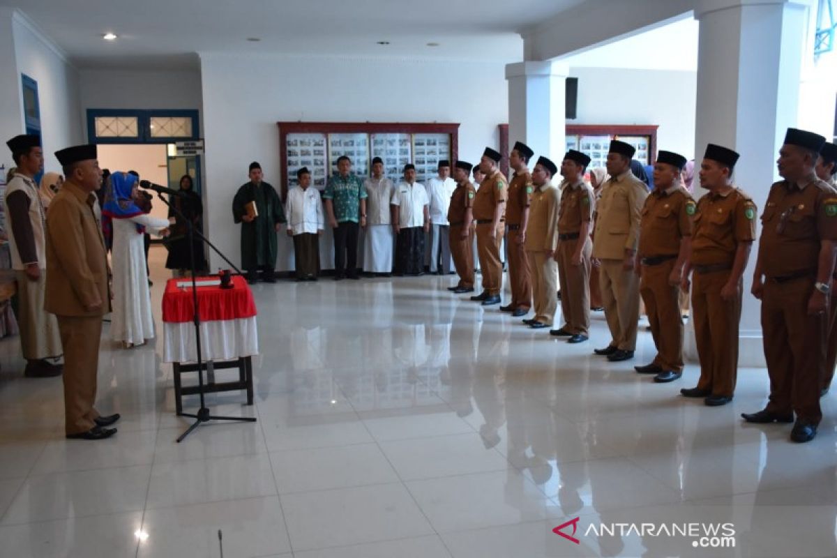 40 pejabat eselon III dan IV Pemkab Madina kembali dilantik