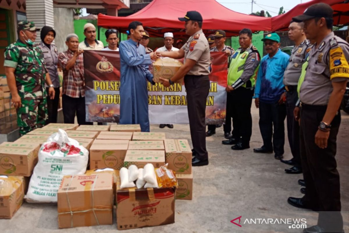 Polsek Banjarmasin Tengah peduli korban kebakaran