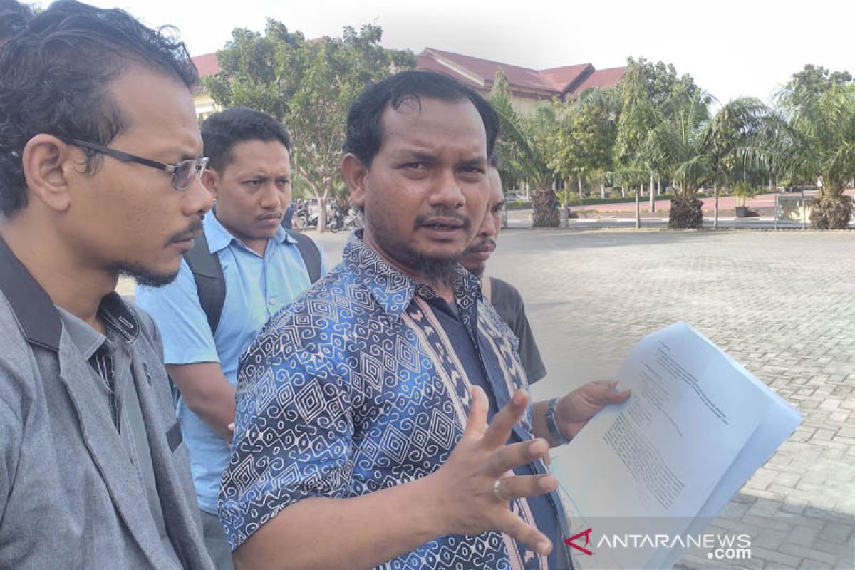 Gubernur Aceh dilaporkan ke polisi