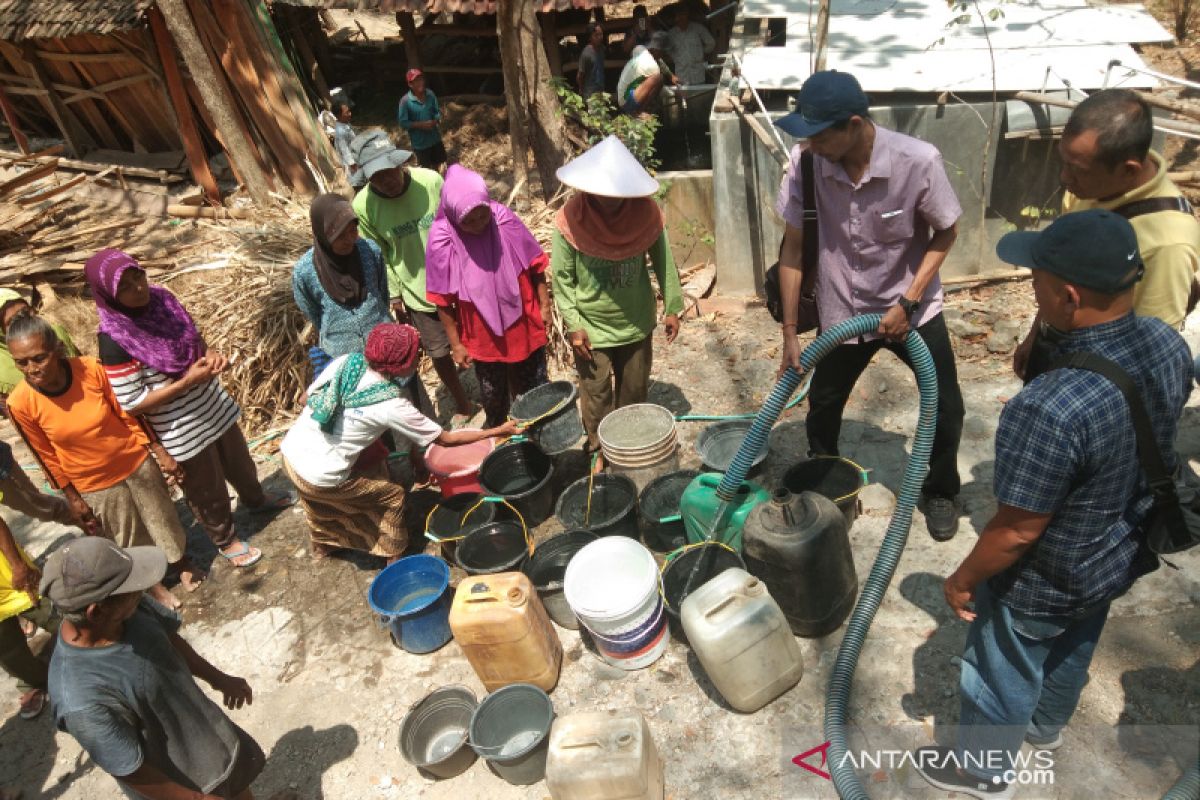 Yayasan GPC DIY menyalurkan bantuan air bersih di Bantul (VIDEO)