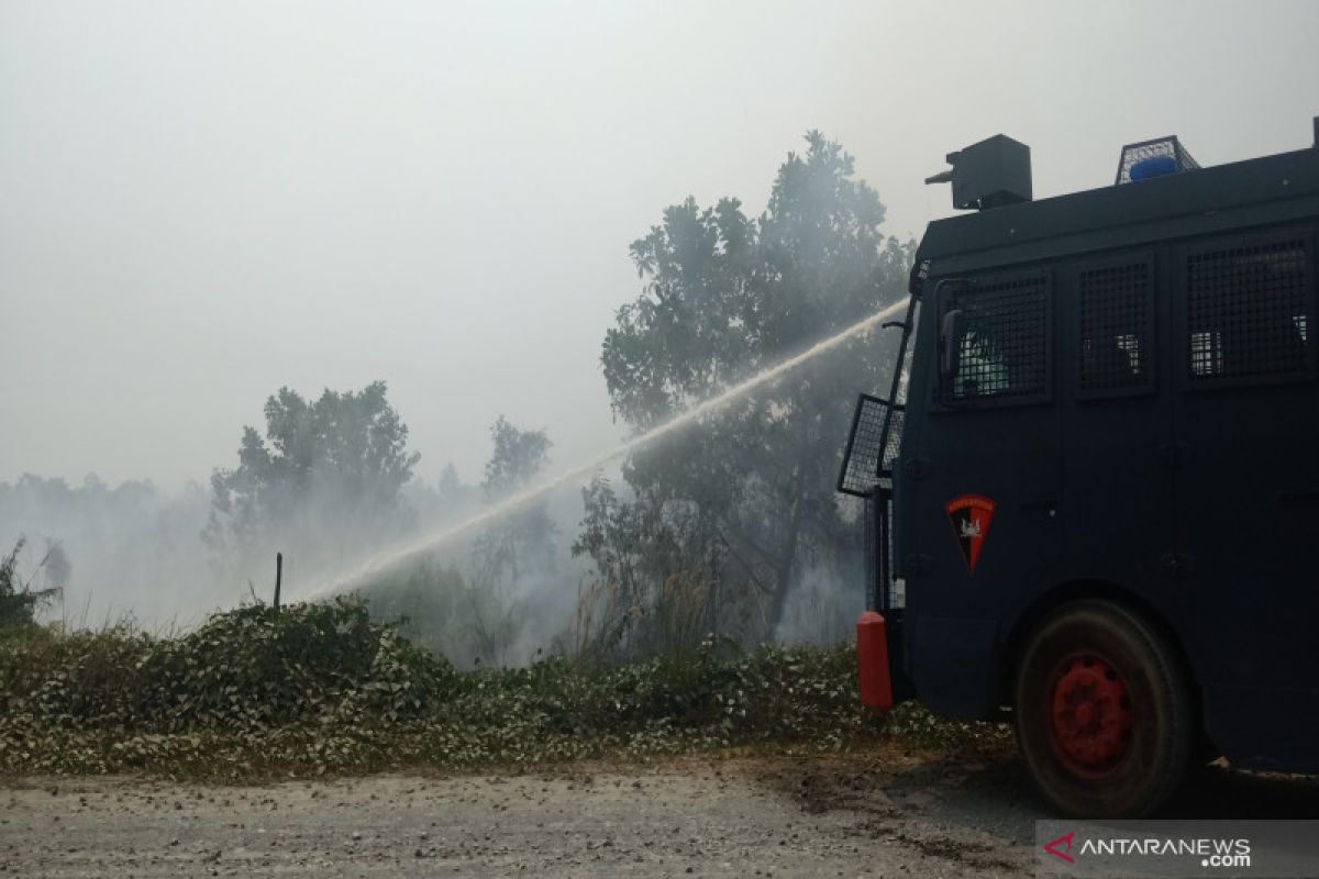 Residents houses surrounded by fire near airport