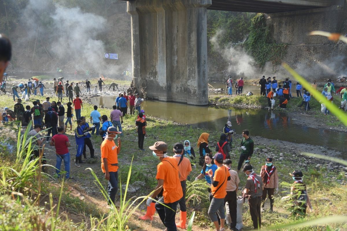 Bupati Jember gagas Perda Sampah saat peringatan "World Cleanup Day"