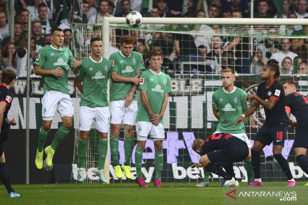 Cukur Bremen 3-0, Leipzig rebut kembali pucuk klasemen dari Bayern