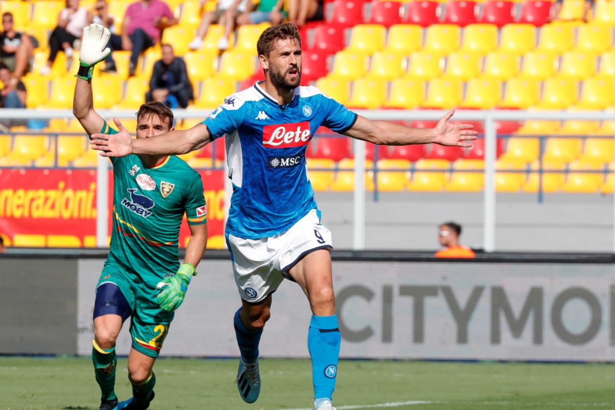 Napoli kalahkan Lecce 4-1, Llorente sumbang dua gol