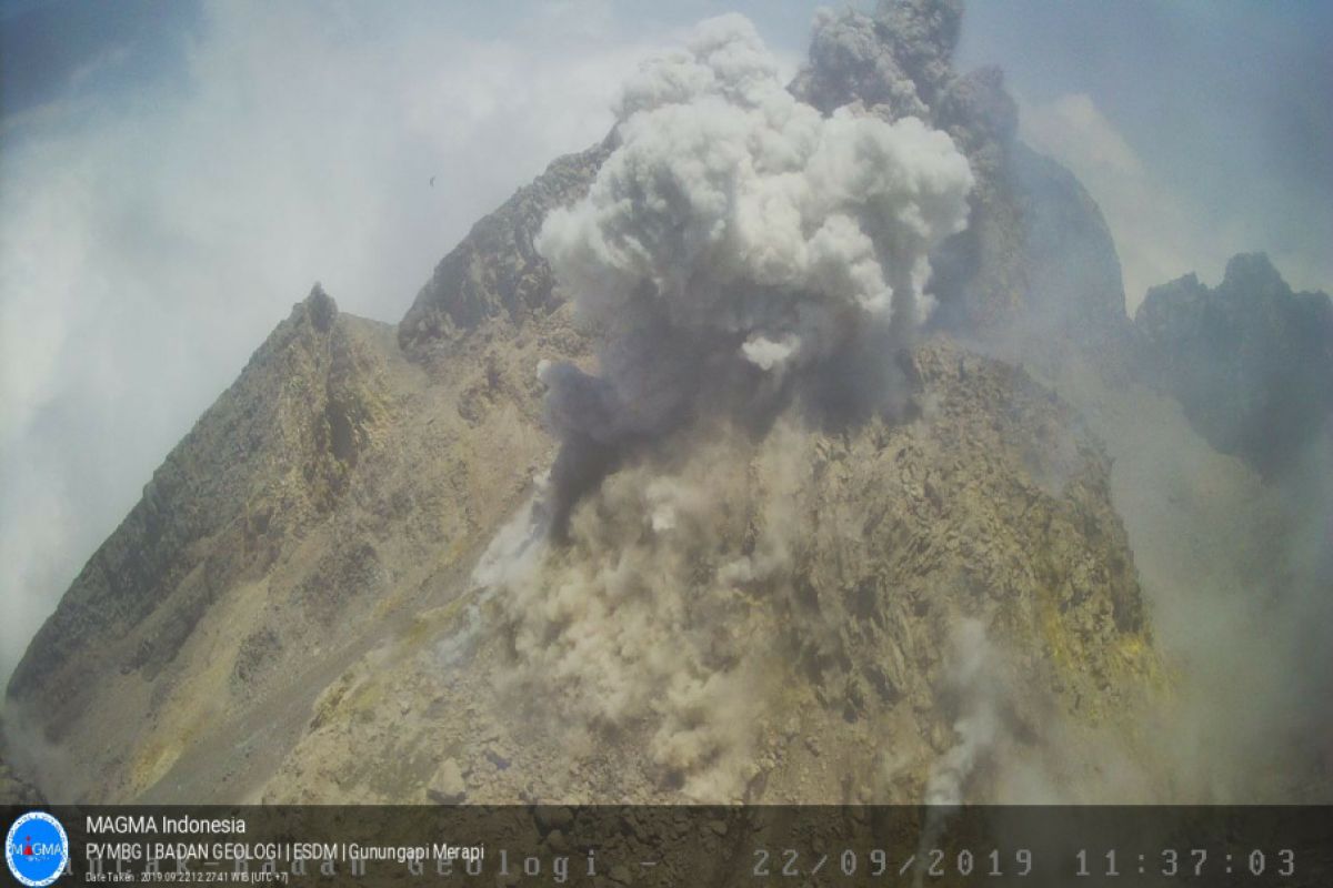 BPBD: terjadi awan panas letusan Gunung Merapi