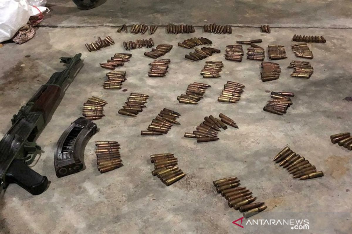 Polda Aceh sita senjata api dan ratusan peluru AK milik KKB Abu Razak