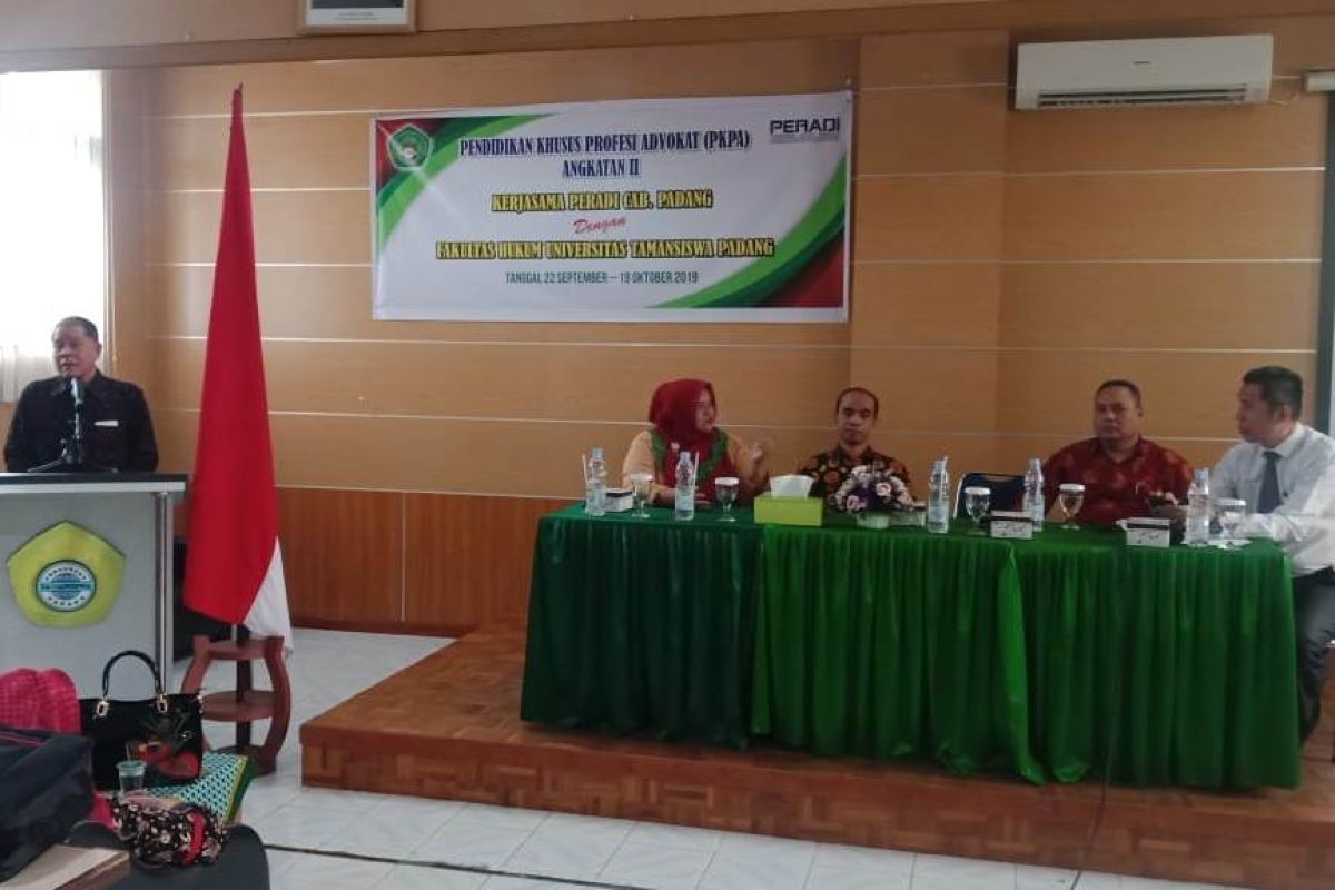 DPN Peradi dorong advokat di Sumbar miliki kompetensi khusus