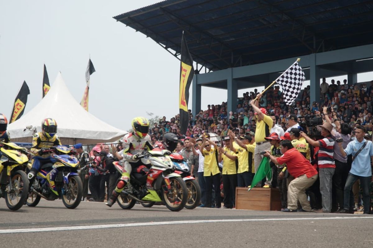 174 pembalap Kejurnas Motoprix  adu cepat di Sirkuit Skyland Sekayu