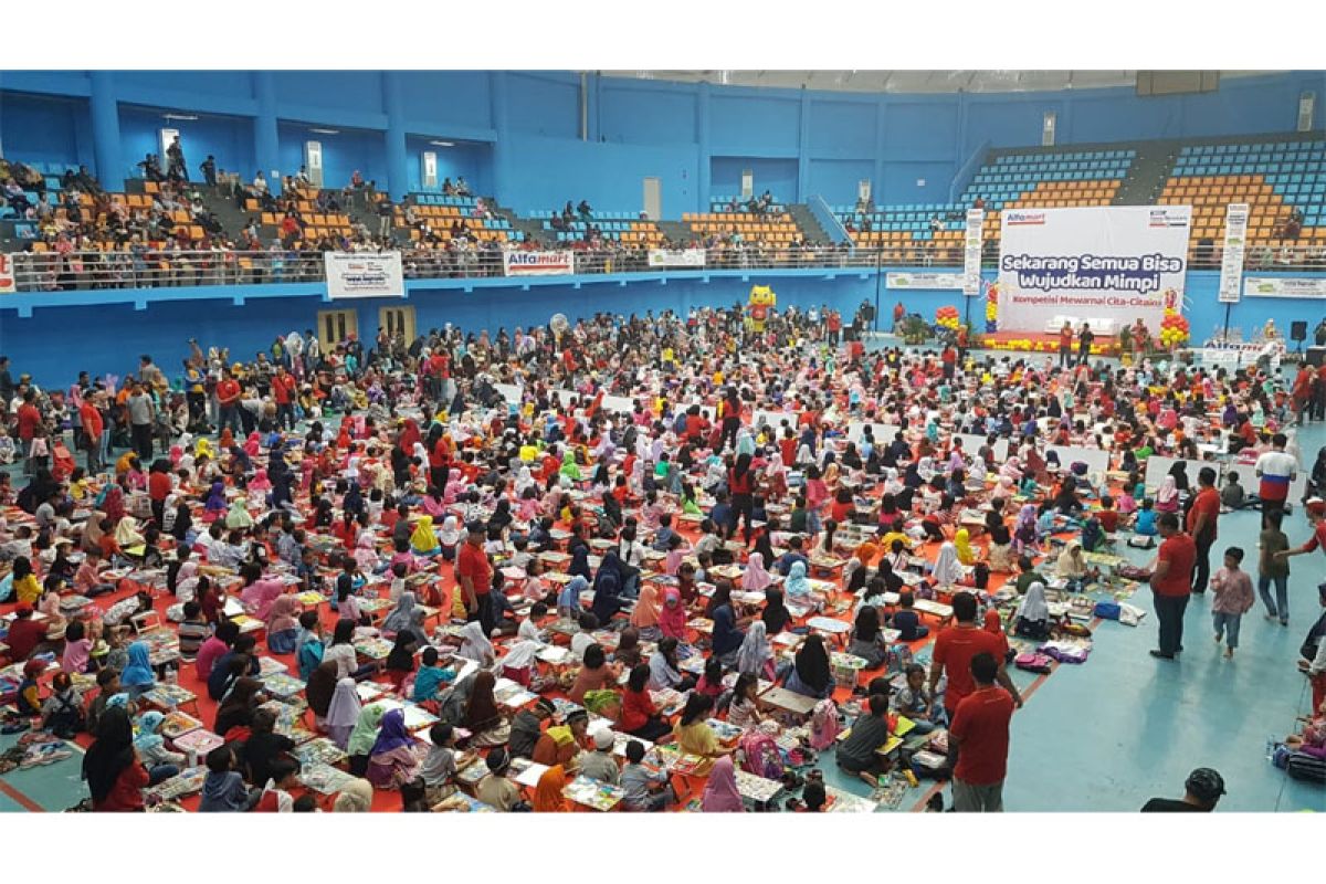 Alfamart dan Susu Bendera Gelar Kompetisi Mewarnai Anak di Bogor