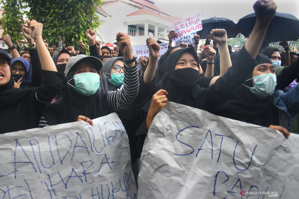 Gerindra pertanyakan urgensi penundaan pengesahan RKUHP